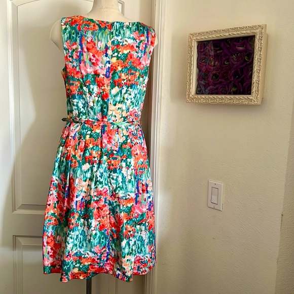 TALBOTS~Beautiful Spring Dress / Very Versatile - Picture 3 of 13